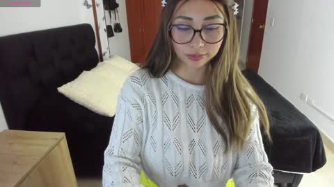     online show from 1, 1, 2025