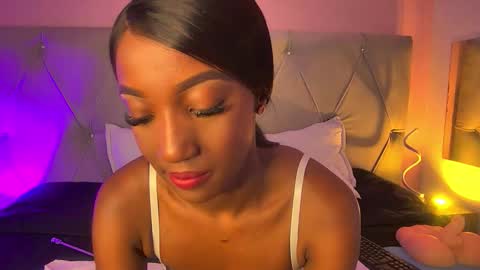 Fiorela Lenin  online show from 25, 9, 2025