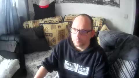 Snapshot of fips1981 chatting on 6, 4, 2026 fips1981 online show from 6, 4, 2026