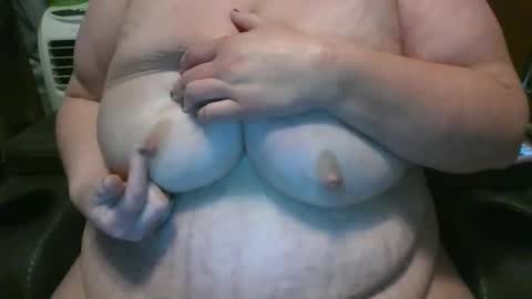 Snapshot of fishinggirl0493 chatting on 21, 2, 2025 Sexysquirter93 online show from 21, 2, 2025