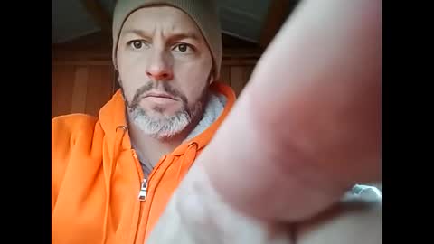 Snapshot of fit2love99 chatting on 15, 11, 2025 fit2love99 online show from 15, 11, 2025