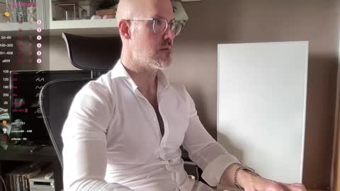 Snapshot of fit_rubinho chatting on 28, 2, 2025 Rubn online show from 28, 2, 2025