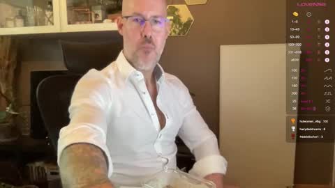 Snapshot of fit_rubinho chatting on 9, 9, 2025 Rubn online show from 9, 9, 2025