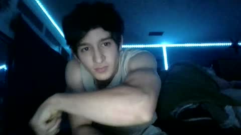 Snapshot of fitboi321 chatting on 4, 4, 2026 fitboi321 online show from 4, 4, 2026