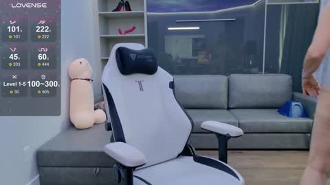 Snapshot of fitcougarcb chatting on 28, 11, 2025 Bianca online show from 28, 11, 2025