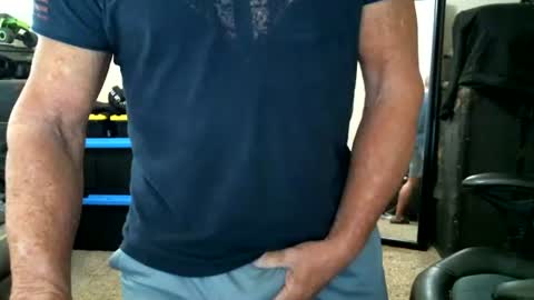Snapshot of fitguy40 chatting on 6, 8, 2026 fitguy40 online show from 6, 8, 2026