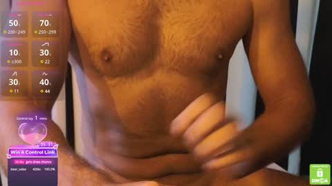 fitguy_84 online show from 5, 1, 2025