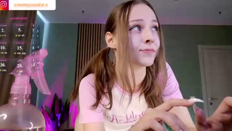 Snapshot of fixielu chatting on 1, 7, 2026 im Linda please give me thumbs up online show from 1, 7, 2026