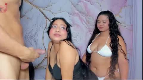 Snapshot of fkndream18 chatting on 22, 11, 2025 Sophia Antonella Ryan online show from 22, 11, 2025