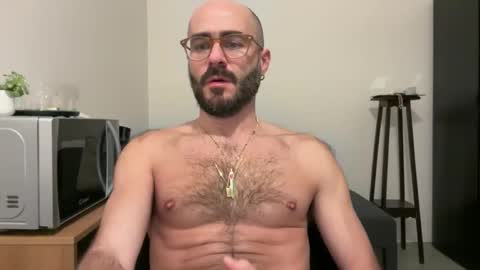 Fla is short for Flavio online show from 18, 12, 2025