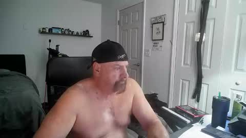 Snapshot of flaguy3233 chatting on 27, 11, 2025 Florida guy online show from 27, 11, 2025