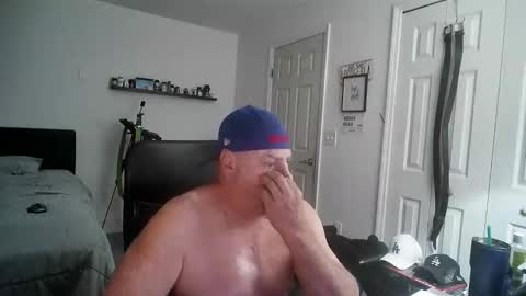 Snapshot of flaguy3233 chatting on 17, 12, 2025 Florida guy online show from 17, 12, 2025