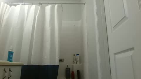 Snapshot of flboyz chatting on 3, 10, 2025 The Rain-Bro online show from 3, 10, 2025