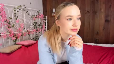 Snapshot of fletahargenrader chatting on 14, 11, 2025 Amina online show from 14, 11, 2025