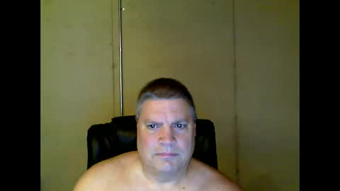 Snapshot of fletch32 chatting on 25, 12, 2024 jd online show from 25, 12, 2024
