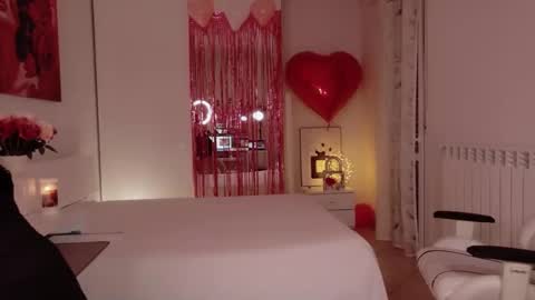 Lana Dina online show from 11, 2, 2026