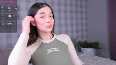 Snapshot of flirtykitty_ chatting on 29, 12, 2024 Emely online show from 29, 12, 2024