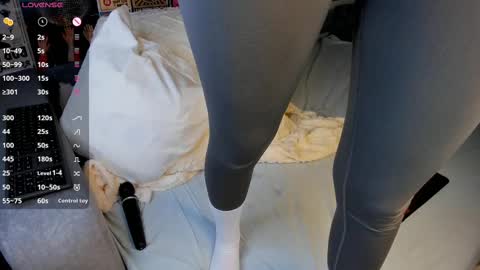 Snapshot of flirtykitty_ chatting on 3, 3, 2025 Emely online show from 3, 3, 2025