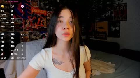 Snapshot of flirtykitty_ chatting on 7, 3, 2025 Emely online show from 7, 3, 2025