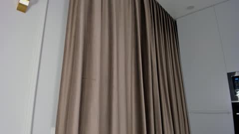 Snapshot of flirtykitty_ chatting on 31, 10, 2025 Emely online show from 31, 10, 2025