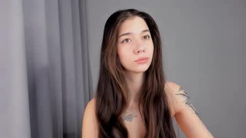 Snapshot of flirtykitty_ chatting on 19, 11, 2025 Emely online show from 19, 11, 2025