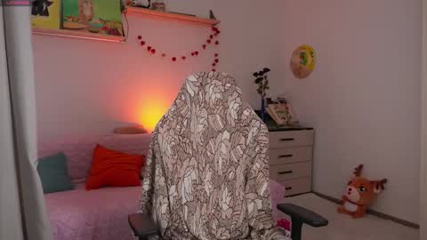 Snapshot of flonodo chatting on 9, 11, 2025 Eliza online show from 9, 11, 2025