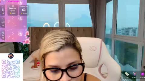 Snapshot of florence_ford chatting on 11, 6, 2026 Florence Ford online show from 11, 6, 2026