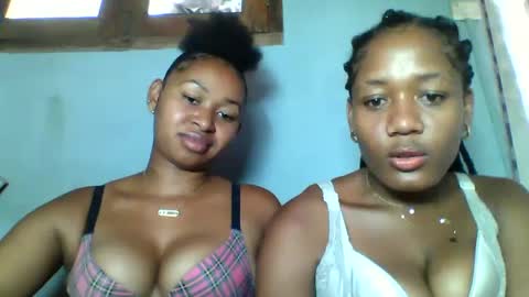 florencia011 online show from 23, 2, 2025