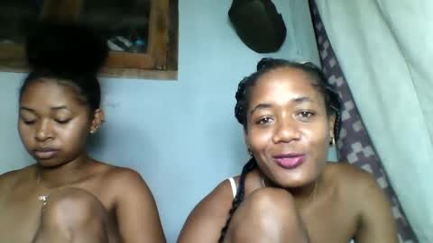 florencia011 online show from 24, 2, 2025