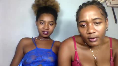 florencia011 online show from 5, 3, 2025