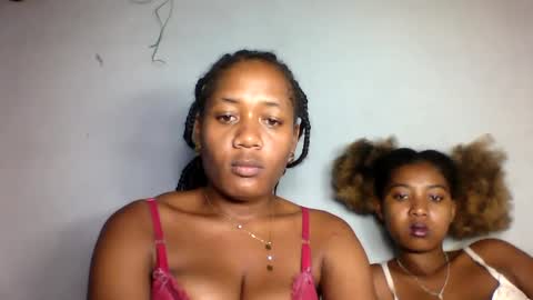 florencia011 online show from 6, 3, 2025