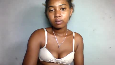 florencia011 online show from 12, 3, 2025