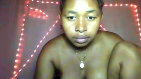 florencia011 online show from 17, 10, 2025