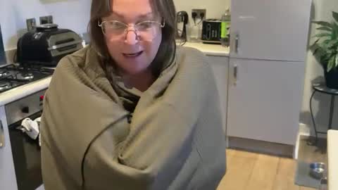 flossyishot online show from 17, 10, 2025