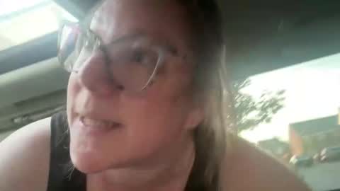 Snapshot of flossyishot chatting on 23, 5, 2026 flossyishot online show from 23, 5, 2026