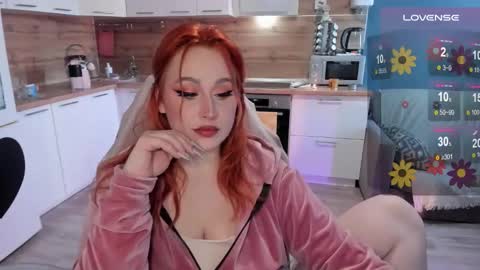 Snapshot of flower_camellia chatting on 18, 12, 2024 Camelia online show from 18, 12, 2024