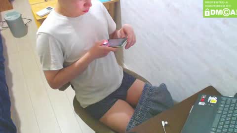 flowerbox online show from 24, 2, 2025