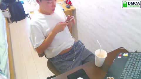 flowerbox online show from 3, 11, 2025