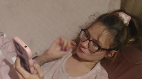 Snapshot of flowercandydoll chatting on 29, 10, 2025 say meow and send tip online show from 29, 10, 2025