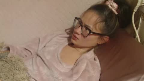 Snapshot of flowercandydoll chatting on 30, 10, 2025 say meow and send tip online show from 30, 10, 2025