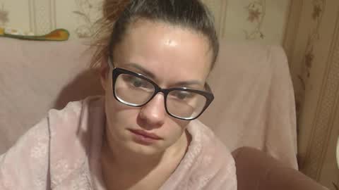 Snapshot of flowercandydoll chatting on 15, 12, 2025 say meow and send tip online show from 15, 12, 2025