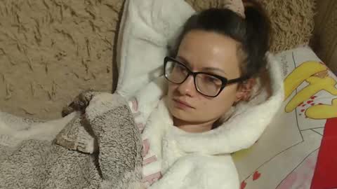 say meow and send tip  online show from 29, 12, 2024