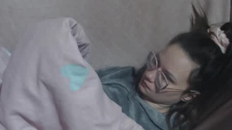 say meow and send tip  online show from 13, 3, 2026