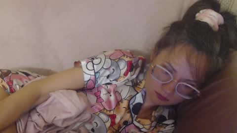say meow and send tip  online show from 27, 5, 2026