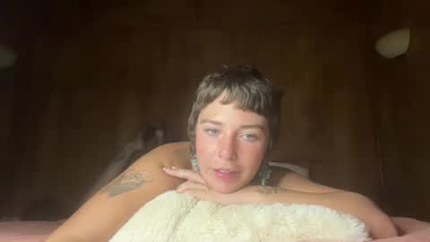 Flowergirl online show from 9, 12, 2024