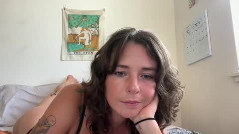 Snapshot of flowergirl448844 chatting on 31, 5, 2026 Flowergirl online show from 31, 5, 2026