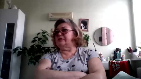 Flowerlower online show from 3, 3, 2025