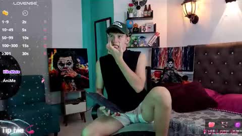 flowers109 online show from 4, 12, 2025