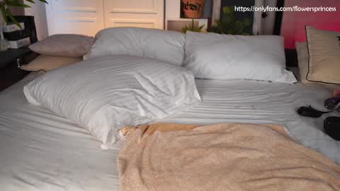 DARYA   online show from 3, 3, 2025