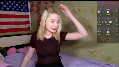 fluffy_cloude online show from 25, 10, 2025